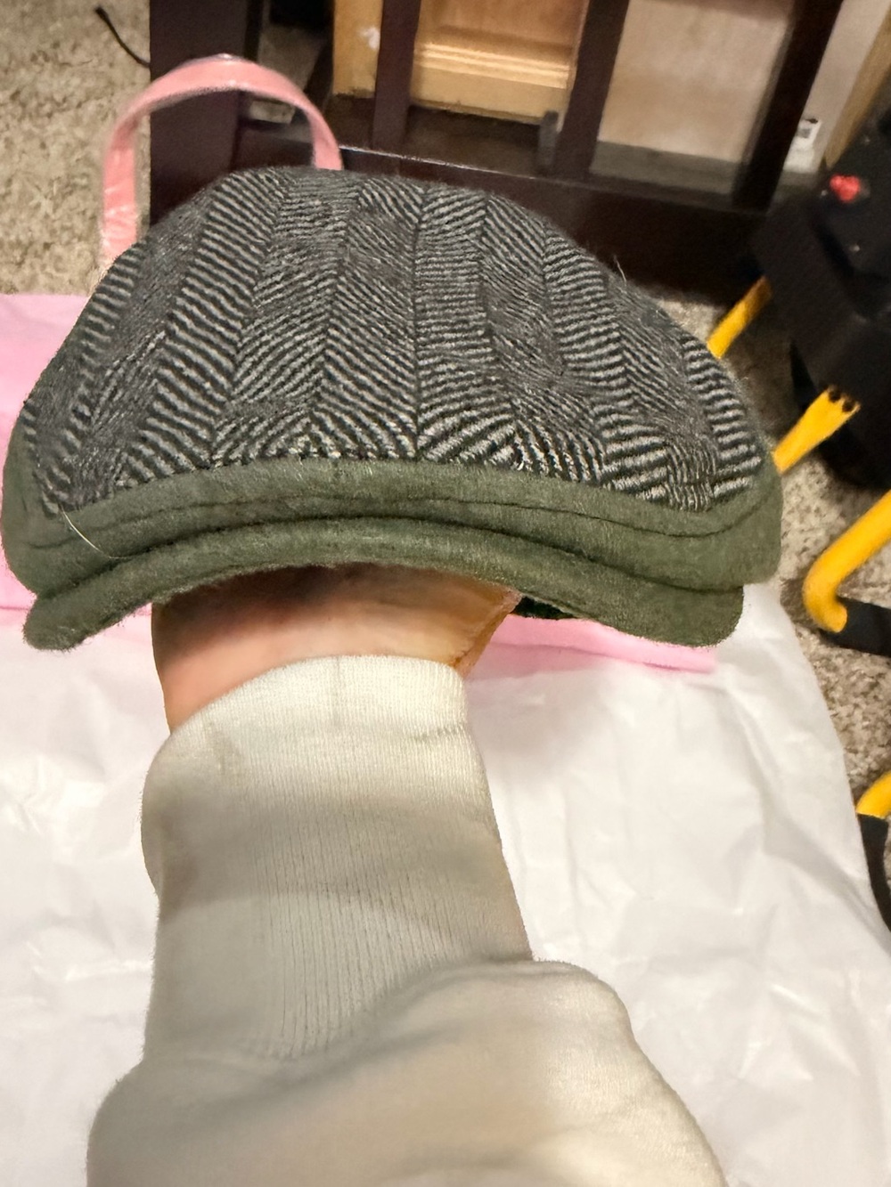 Classic Men's Herringbone Flat Cap in Green and Gray